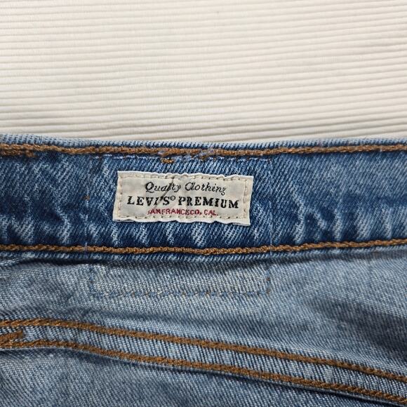 Levi's Premium High Rise Button Fly 501 Skinny Fit Distressed Hem Jeans Size 31 - Picture 5 of 8